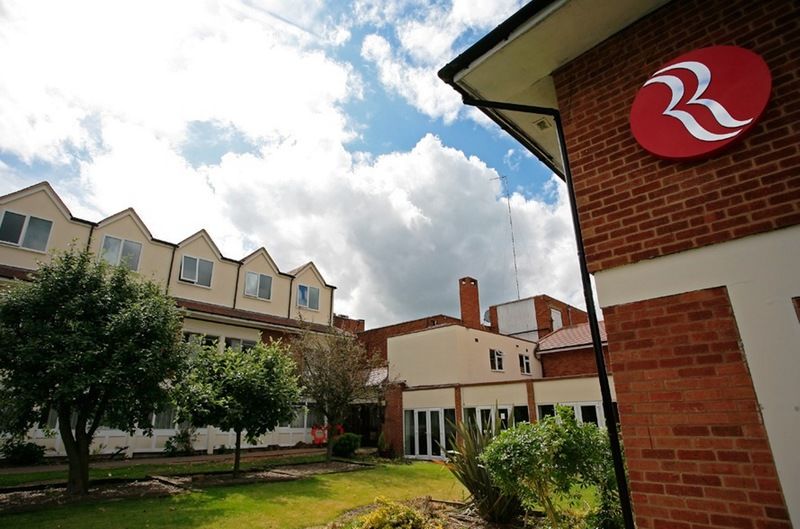 Riverside Hotel Kenilworth Exterior photo
